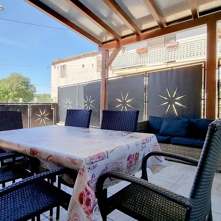 Sv. Ivan בית נופש אומאג