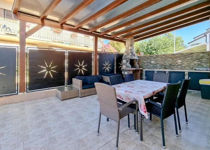 بيت للعطل Sv. Ivan *